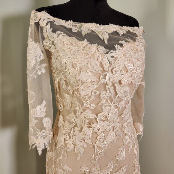 MONTAGE by Mon Cheri Lace Trumpet Nude Gown, Size 12 - Picture 7 of 16